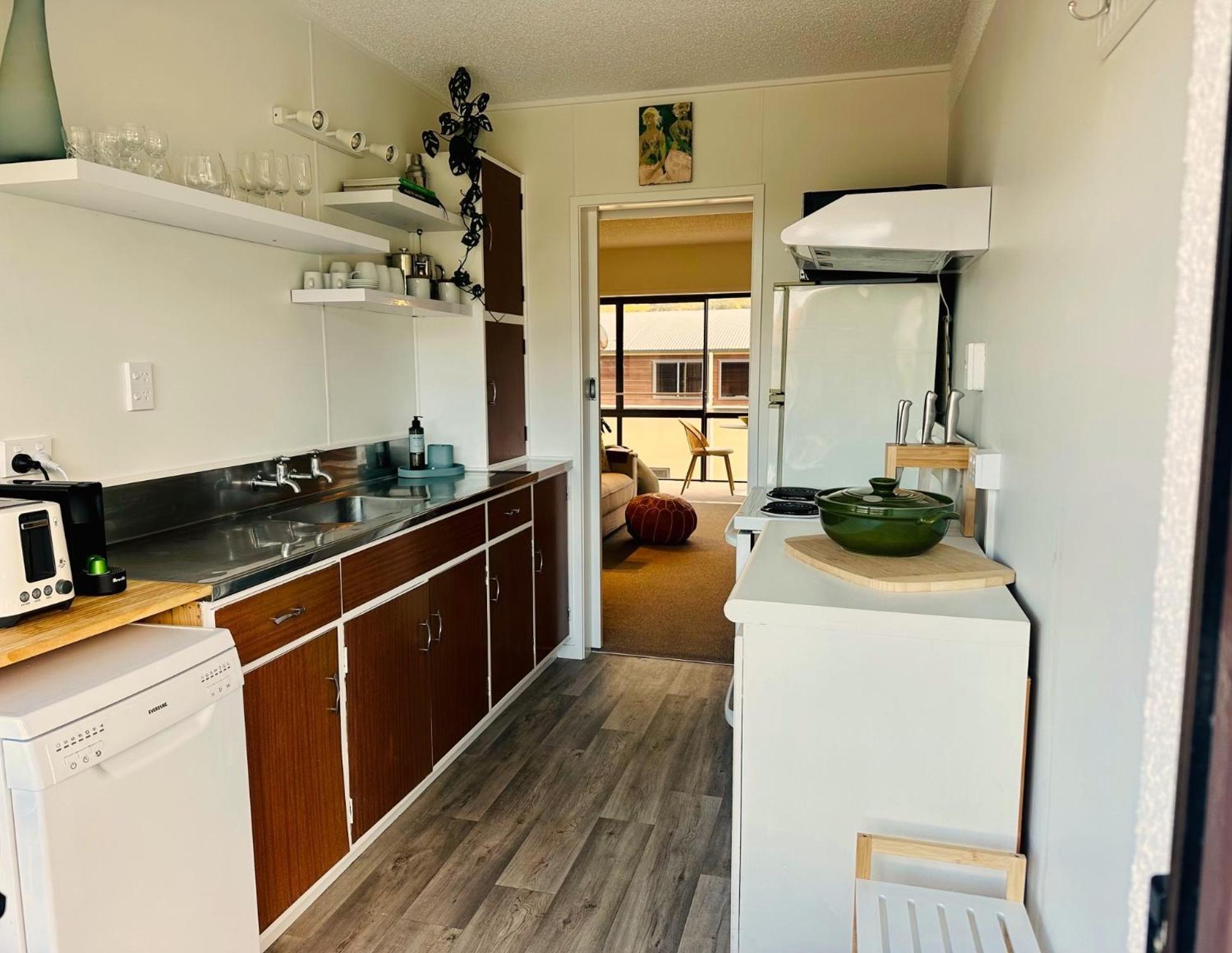 Апартаменты Charm On Commons, Mauao Маунт-Маунгани Экстерьер фото