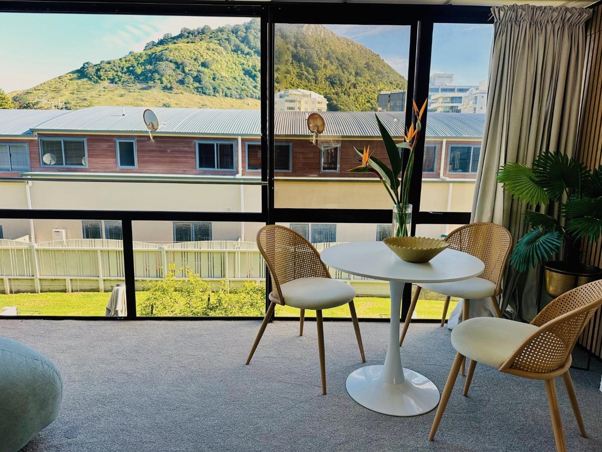 Апартаменты Charm On Commons, Mauao Маунт-Маунгани Экстерьер фото